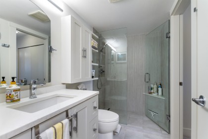 Photo 19 at 204 - 1868 W 5th Avenue, Kitsilano, Vancouver West