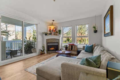 Photo 8 at 204 - 1868 W 5th Avenue, Kitsilano, Vancouver West