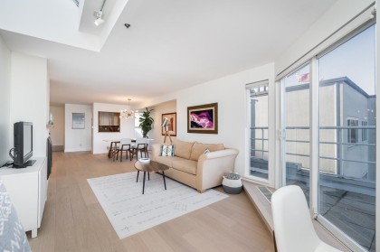 Photo 12 at 2240 York Avenue, Kitsilano, Vancouver West