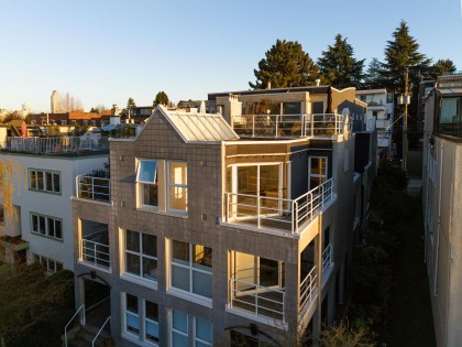Photo 3 at 2240 York Avenue, Kitsilano, Vancouver West
