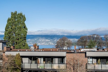 Photo 14 at 2240 York Avenue, Kitsilano, Vancouver West