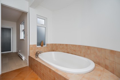 Photo 19 at 2240 York Avenue, Kitsilano, Vancouver West