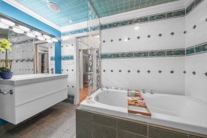 Photo 30 at 1130 Ironwork Passage, False Creek, Vancouver West