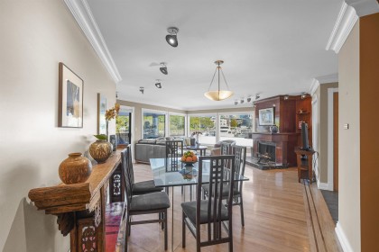 Photo 10 at 1130 Ironwork Passage, False Creek, Vancouver West