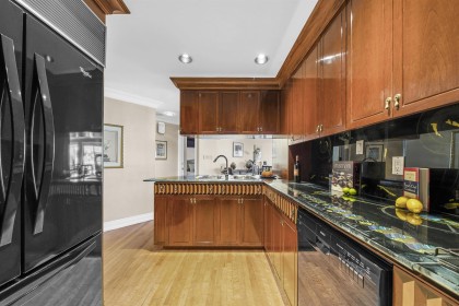 Photo 21 at 1130 Ironwork Passage, False Creek, Vancouver West