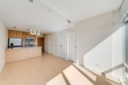 Photo 4 at 1002 - 88 W 1st Avenue, False Creek, Vancouver West