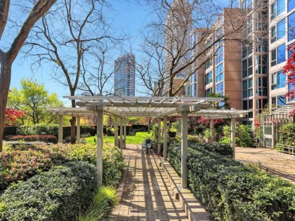 Photo 27 at 802 - 1318 Homer Street, Yaletown, Vancouver West