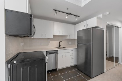 Photo 19 at 1007 - 588 Broughton Street, Coal Harbour, Vancouver West