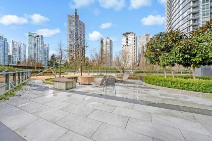 Photo 33 at 1887 - 87 Nelson Street, Yaletown, Vancouver West