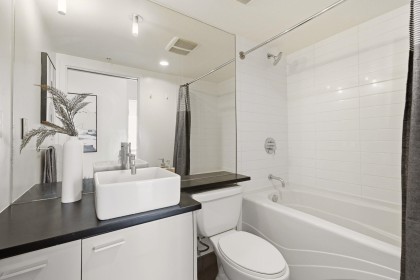 Photo 17 at 3302 - 33 Smithe Street, Yaletown, Vancouver West