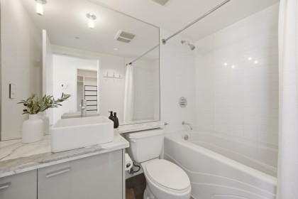 Photo 19 at 3302 - 33 Smithe Street, Yaletown, Vancouver West