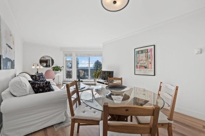 Photo 7 at 207 - 235 W 4th Street, Lower Lonsdale, North Vancouver