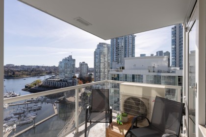 Photo 12 at 1703 - 1077 Marinaside Crescent, Yaletown, Vancouver West