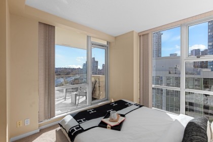 Photo 18 at 1703 - 1077 Marinaside Crescent, Yaletown, Vancouver West