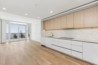 Photo 1 at 609 - 3963 Uplands Way, Cypress Park Estates, West Vancouver