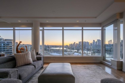 Photo 18 at 1402 - 181 W 1st Avenue, False Creek, Vancouver West