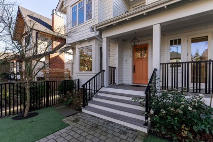 Photo 3 at 3530 W 43rd Avenue, Southlands, Vancouver West