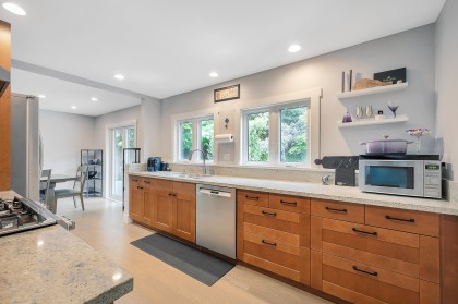 Photo 13 at 4106 Canterbury Crescent, Forest Hills NV, North Vancouver