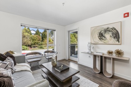 Photo 11 at 211 - 221 E 3rd Street, Lower Lonsdale, North Vancouver