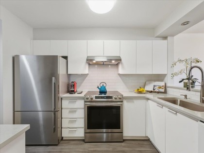 Photo 13 at 205 - 2438 Heather Street, Fairview VW, Vancouver West