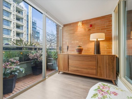 Photo 9 at 205 - 2438 Heather Street, Fairview VW, Vancouver West