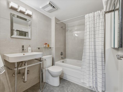 Photo 8 at 205 - 2438 Heather Street, Fairview VW, Vancouver West