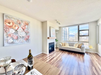 Photo 4 at 905 - 1316 W 11th Avenue, Fairview VW, Vancouver West