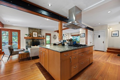 Photo 11 at 6524 Wellington Avenue, Horseshoe Bay WV, West Vancouver