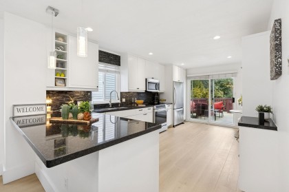 Photo 13 at 3638 Maginnis Avenue, Lynn Valley, North Vancouver