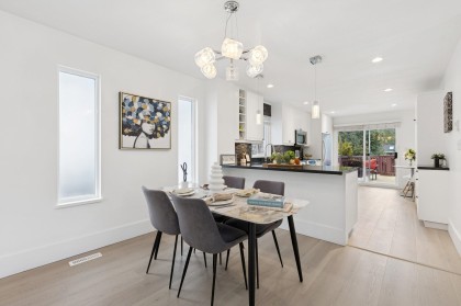 Photo 10 at 3638 Maginnis Avenue, Lynn Valley, North Vancouver