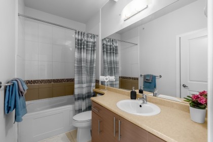 Photo 10 at 409 - 5692 Kings Road, University VW, Vancouver West