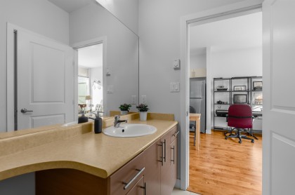 Photo 11 at 409 - 5692 Kings Road, University VW, Vancouver West