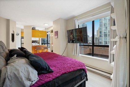 Photo 16 at 609 - 1189 Howe Street, Downtown VW, Vancouver West