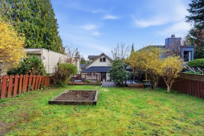 Photo 15 at 272 E Osborne Road, Upper Lonsdale, North Vancouver