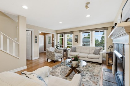 Photo 4 at 272 E Osborne Road, Upper Lonsdale, North Vancouver