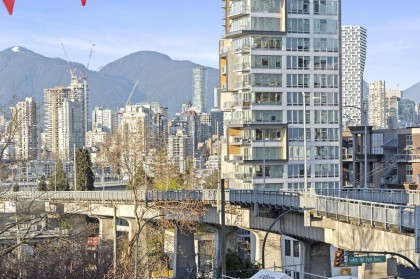 Photo 23 at 303 - 1633 W 8th Avenue, Fairview VW, Vancouver West