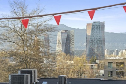 Photo 24 at 303 - 1633 W 8th Avenue, Fairview VW, Vancouver West