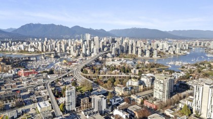 Photo 37 at 303 - 1633 W 8th Avenue, Fairview VW, Vancouver West