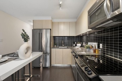 Photo 14 at 902 - 1325 Rolston Street, Downtown VW, Vancouver West