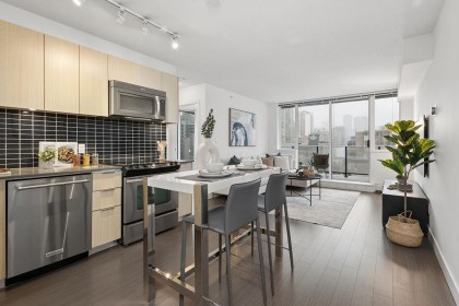 Photo 11 at 902 - 1325 Rolston Street, Downtown VW, Vancouver West