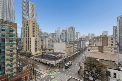 Photo 4 at 902 - 1325 Rolston Street, Downtown VW, Vancouver West