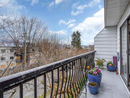 Photo 17 at 302 - 2330 Maple Street, Kitsilano, Vancouver West