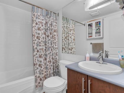 Photo 15 at 302 - 2330 Maple Street, Kitsilano, Vancouver West