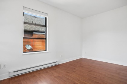 Photo 12 at 305 - 2119 Yew Street, Kitsilano, Vancouver West