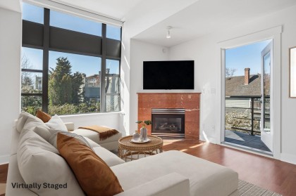 Photo 3 at 305 - 2119 Yew Street, Kitsilano, Vancouver West