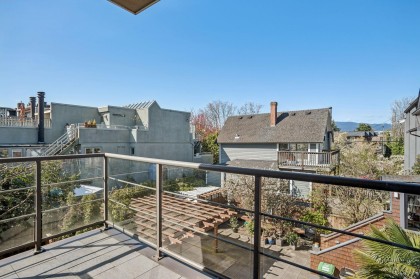 Photo 18 at 305 - 2119 Yew Street, Kitsilano, Vancouver West