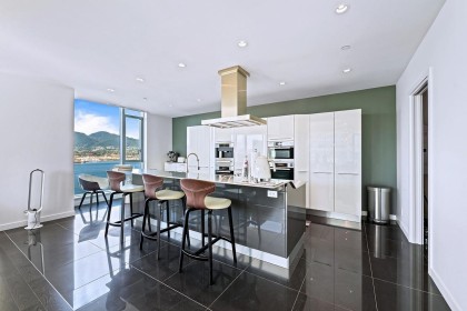 Photo 6 at 2001 - 277 Thurlow Street, Coal Harbour, Vancouver West