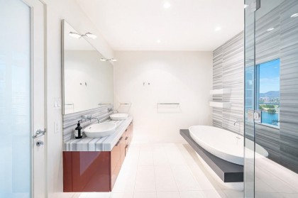 Photo 18 at 2001 - 277 Thurlow Street, Coal Harbour, Vancouver West