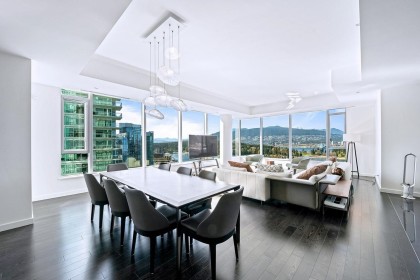 Photo 4 at 2001 - 277 Thurlow Street, Coal Harbour, Vancouver West