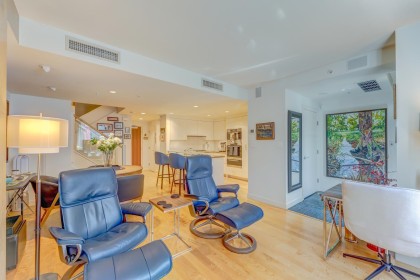 Photo 3 at TH29 - 1295 W Cordova Street, Coal Harbour, Vancouver West